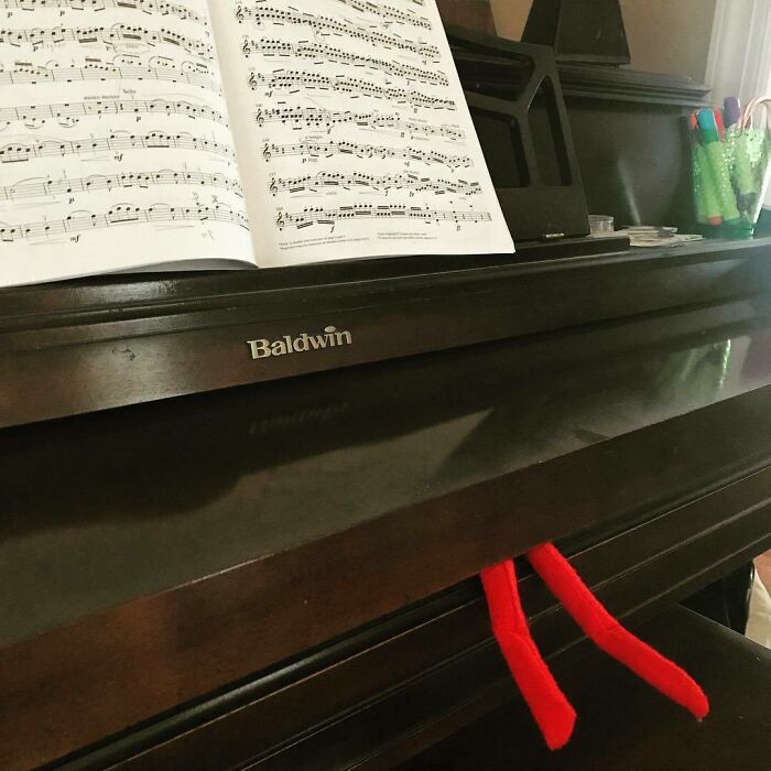 Intenté poner al elfo al piano y pasó esto