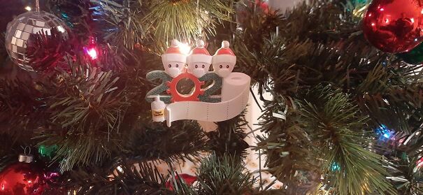 Christmas-Tree-2020-Masks-Ornament-61b56608b7124.jpg
