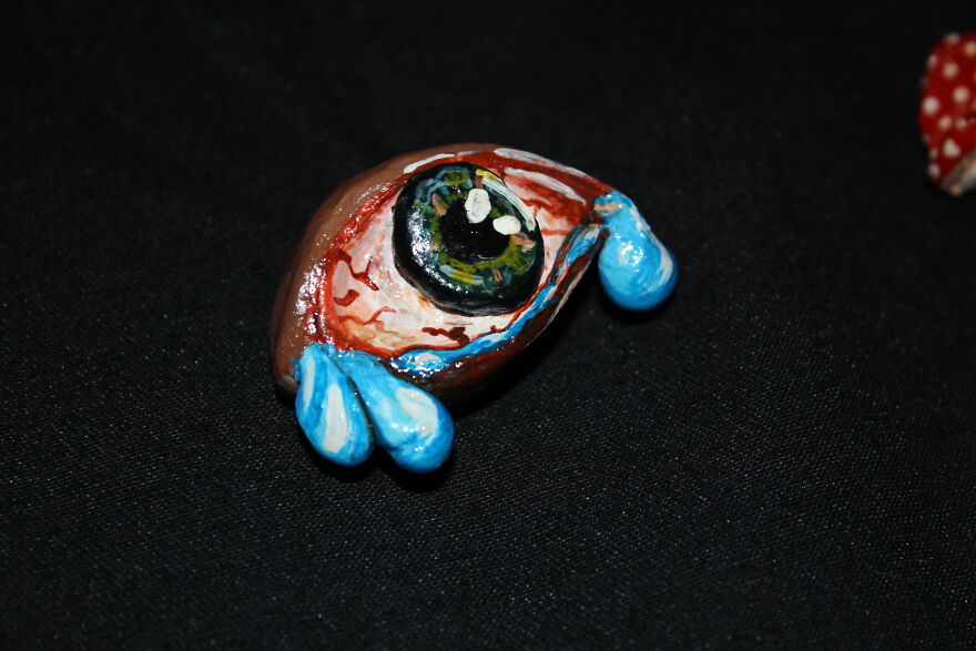 A Young Artist From Russia Makes Interesting And Slightly Surreal Icons Out Of Clay