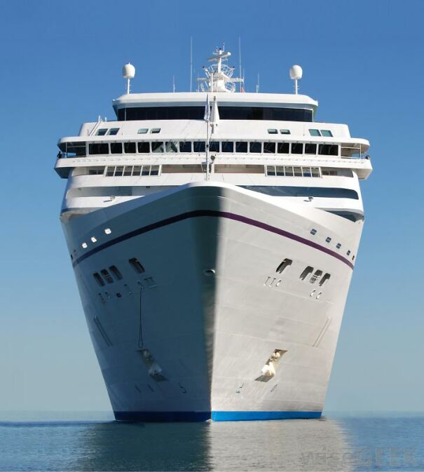 cruise-ship-bow-61bd9fb4c53d6.jpg