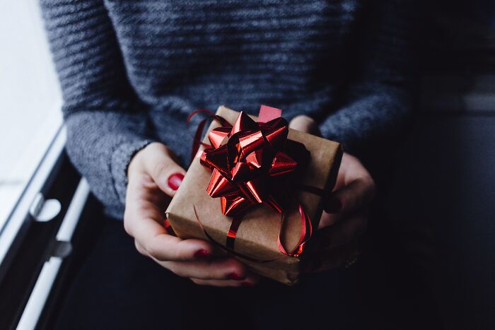 20 Personas comparten los regalos que arruinaron su Navidad