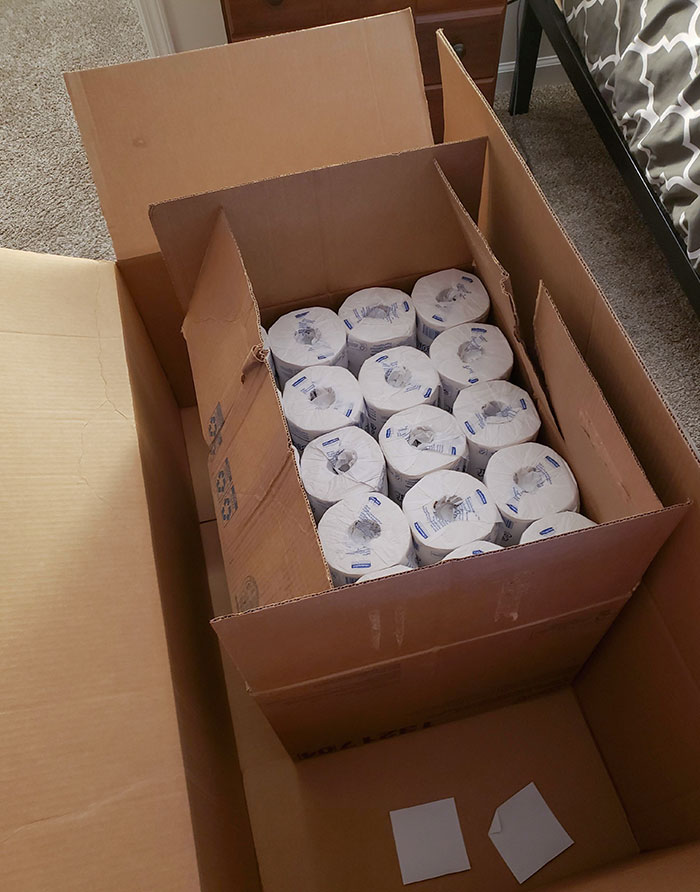 Instead Of My Christmas Gift, Amazon Delivered Me An Industrial Supply Of Single-Ply Toilet Paper