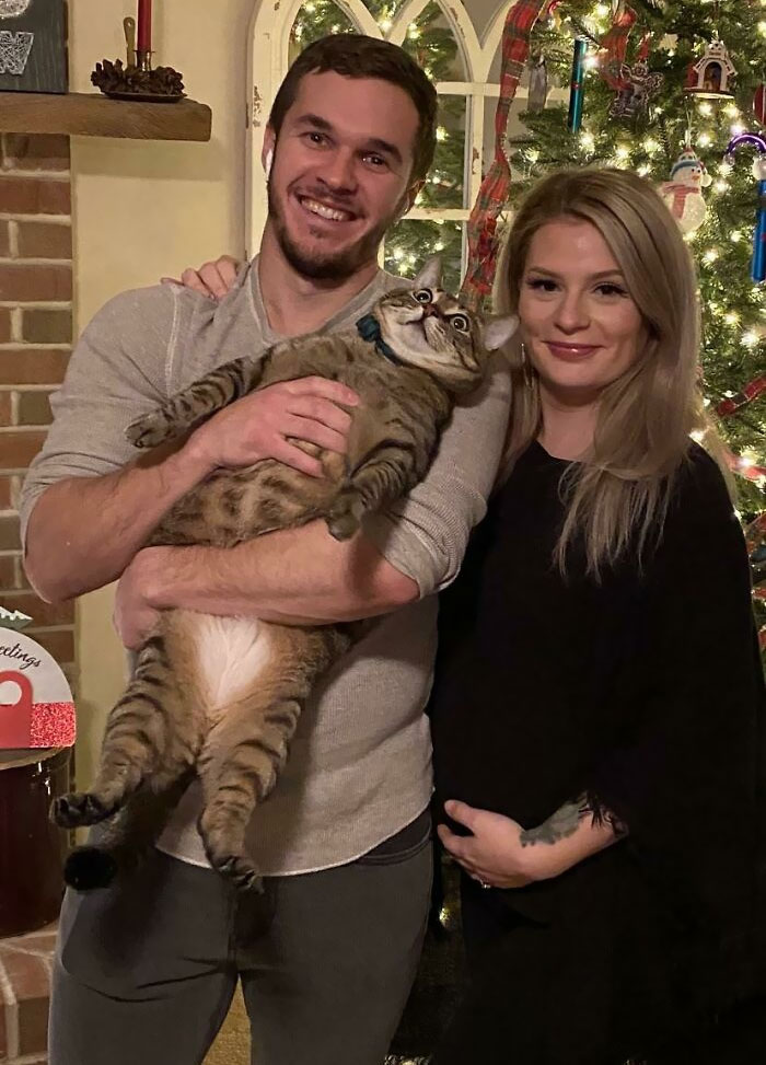 Can You Tell He Wasn’t Happy About The Christmas Photo?