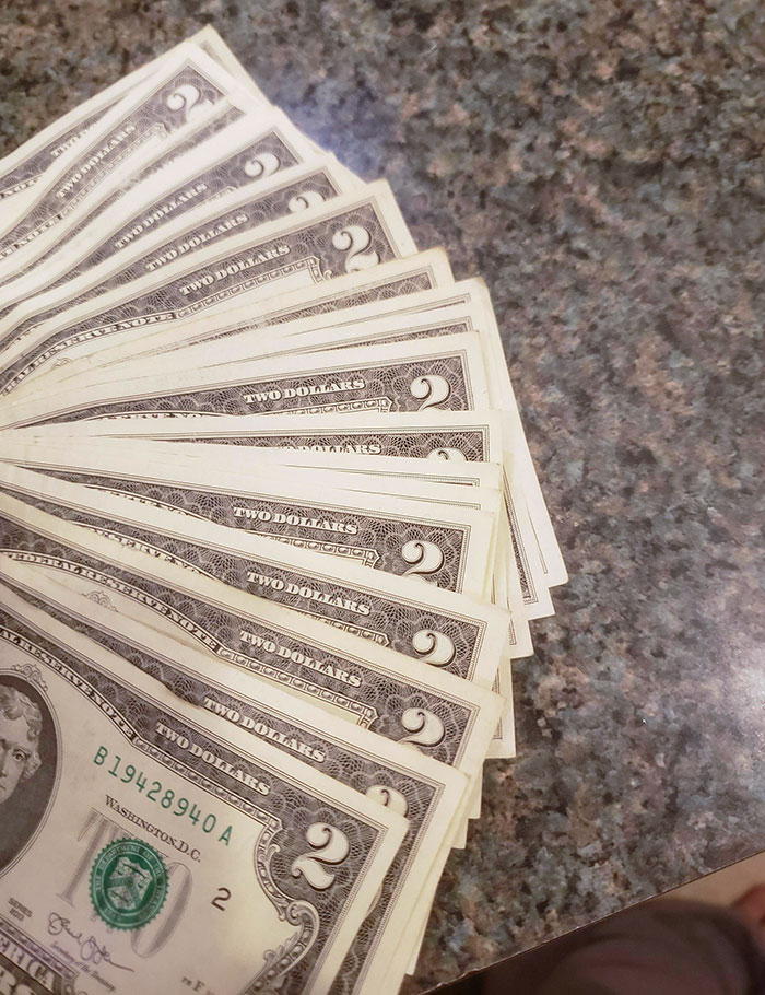 My Dad Gave Me $50 For Christmas, In $2 Bills