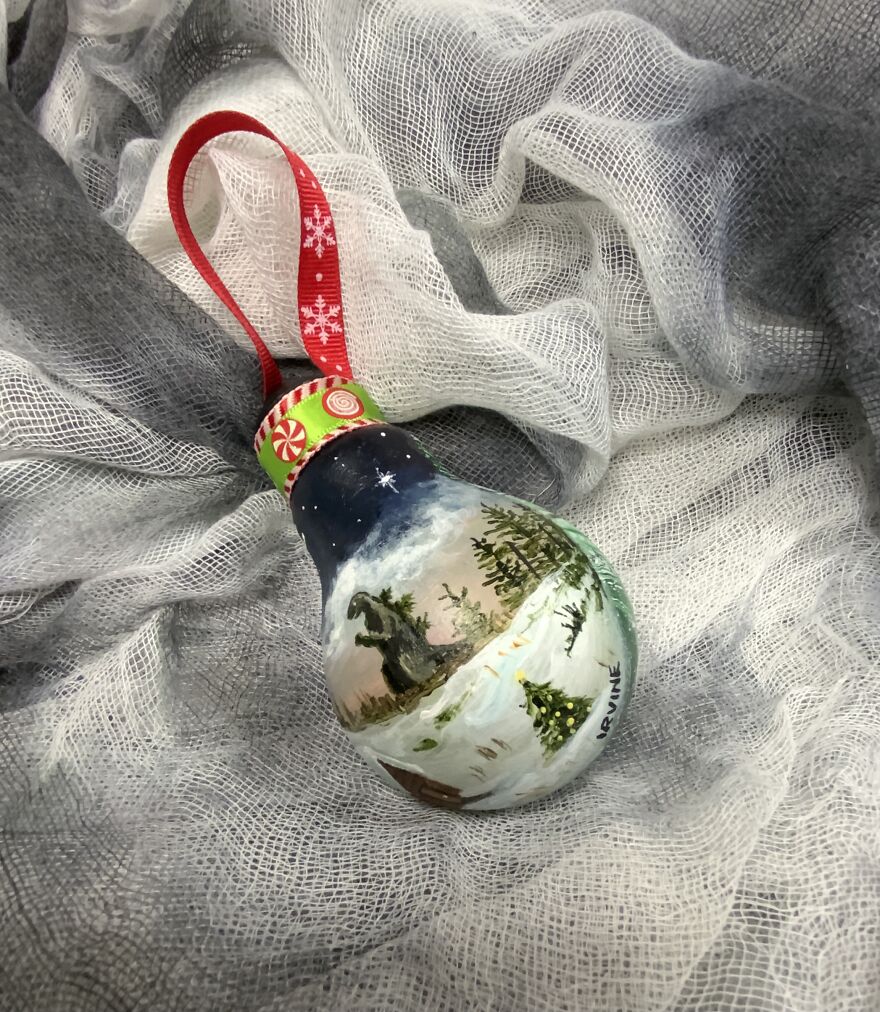 I Transform Burnt Out Light Bulbs Into Unique Christmas Ornaments. I Transform Burnt Out Light Bulbs Into Unique Christmas Ornaments.