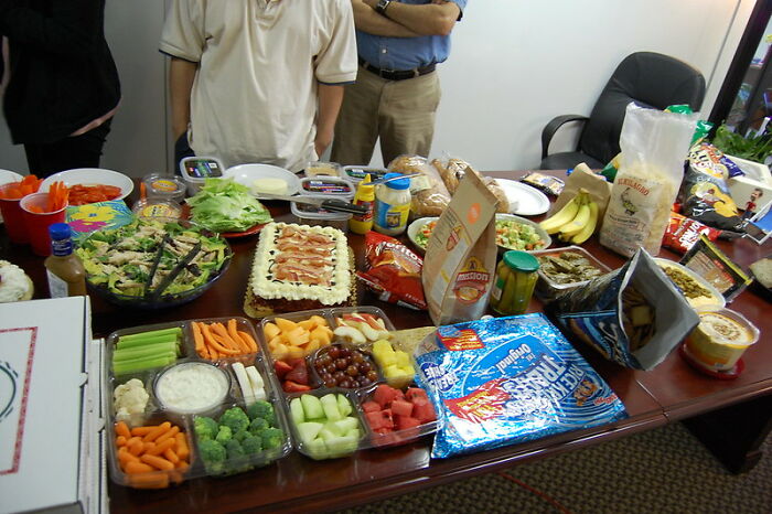 Employee Barely Uses Her Daily Expenses Paid With Company Money, Gets Told Off For One Time Going $1.50 Over The Limit, Decides To Maliciously Comply Employee Barely Uses Her Daily Expenses Paid With Company Money, Gets Told Off For One Time Going $1.50 Over The Limit, Decides To Maliciously Comply