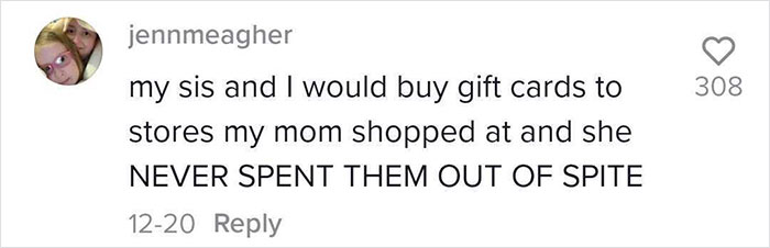 Daughter Of Narcissistic And Toxic Mother Shares What Christmas Gifts She's Returned Over The Years
