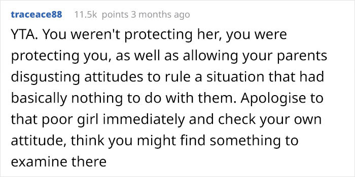 Mom Excludes Her Black Stepdaughter From A Christmas Family Pic, Is Surprised By People Calling Her Racist Mom Excludes Her Black Stepdaughter From A Christmas Family Pic, Is Surprised By People Calling Her Racist