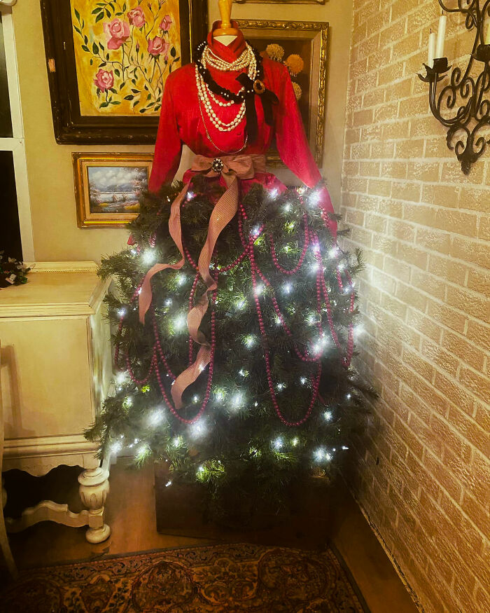 A Christmas Tree Skirt