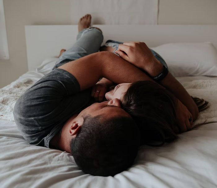 30 Women Share Non-Sexual But Intimate Things They Do With Their Partners
