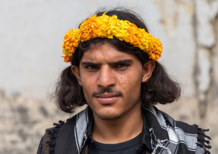 On My Trip To Saudi Arabia, I Met Male Members Of The Qahtan Tribe - Flower Men