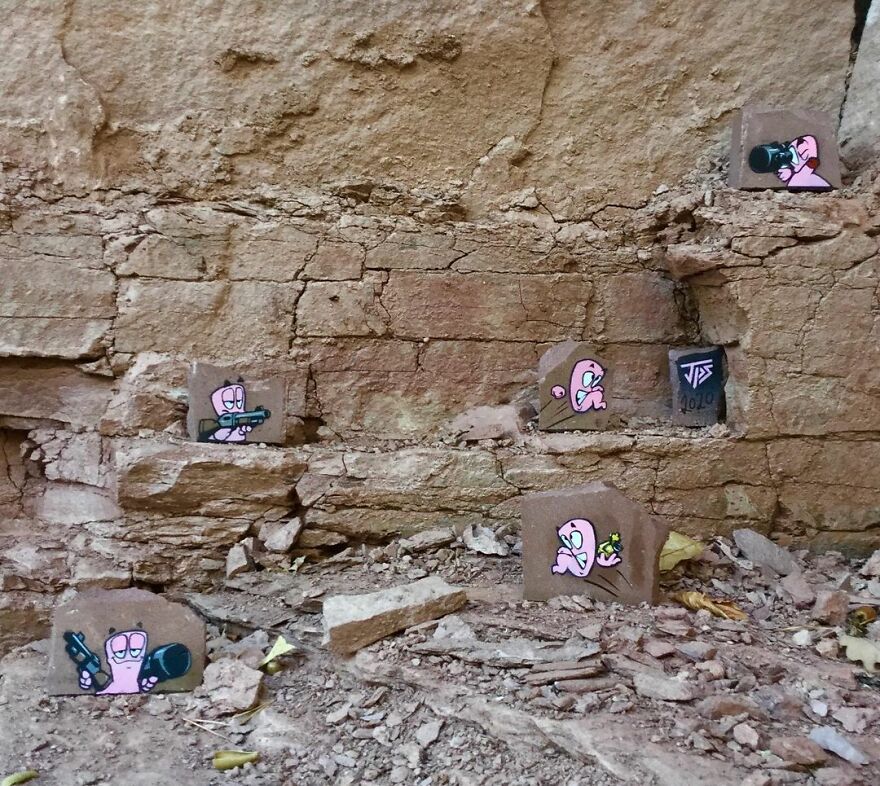 Worms (First Released In 1995)