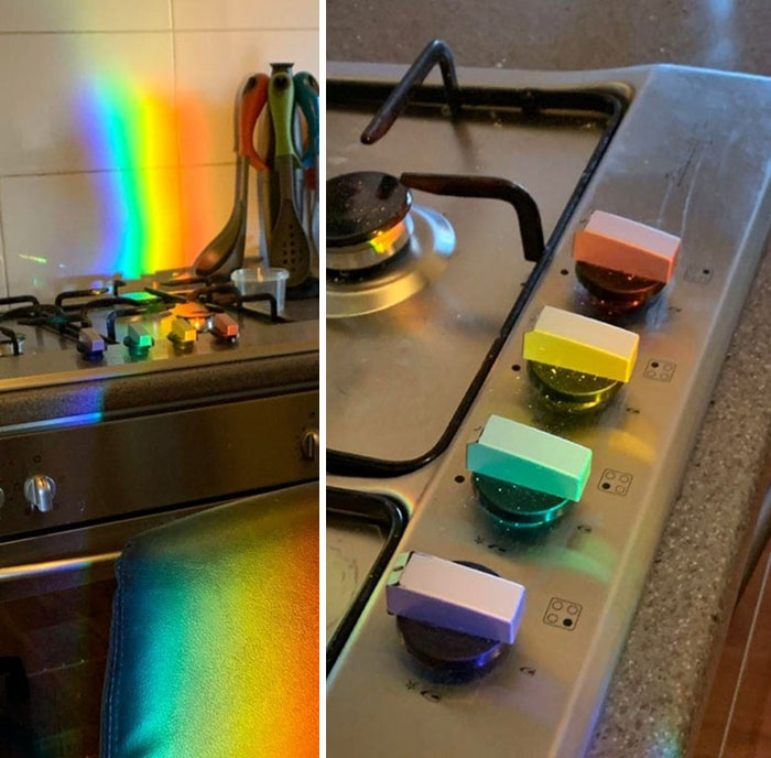 El arco iris de la ventana se alinea perfectamente en la estufa