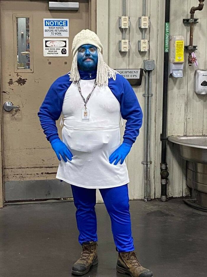 All Of My Coworkers Agreed To Dress Up As Smurfs For Halloween. I'm The Only One To Go Through With It