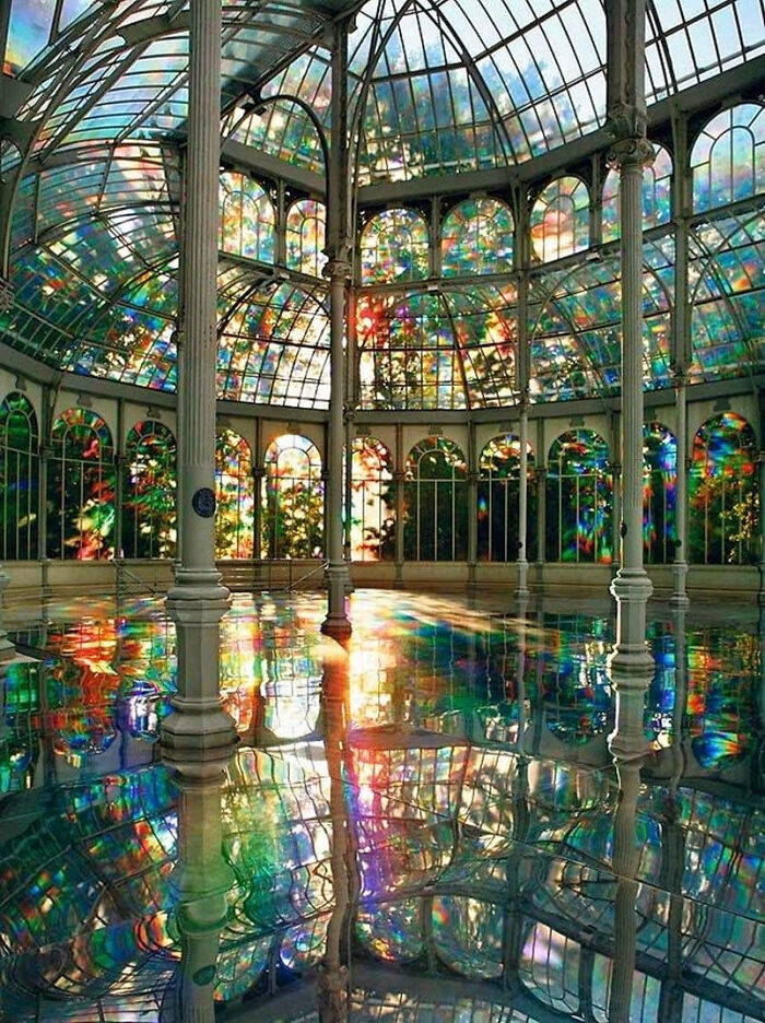 Room Of Rainbows, Crystal Palace, Madrid