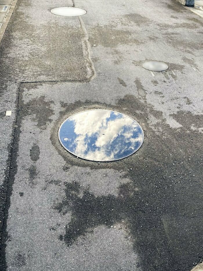A Piece Of Sky Fell On The Road