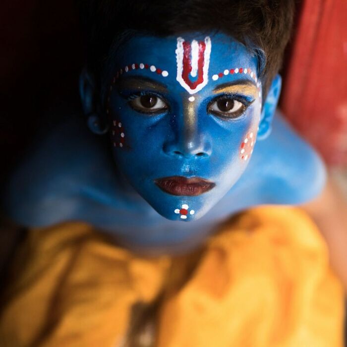 Passionate About Vietnam, Photographer Captures The True “Soul” Of His People In Their Daily Lives (New Pics)