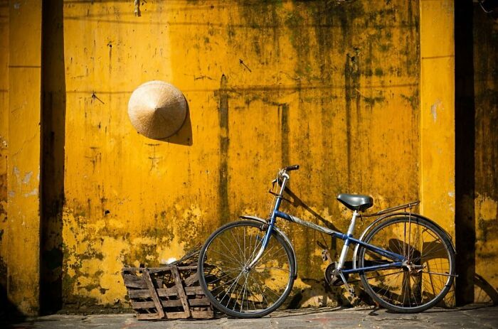 Passionate About Vietnam, Photographer Captures The True “Soul” Of His People In Their Daily Lives (New Pics)