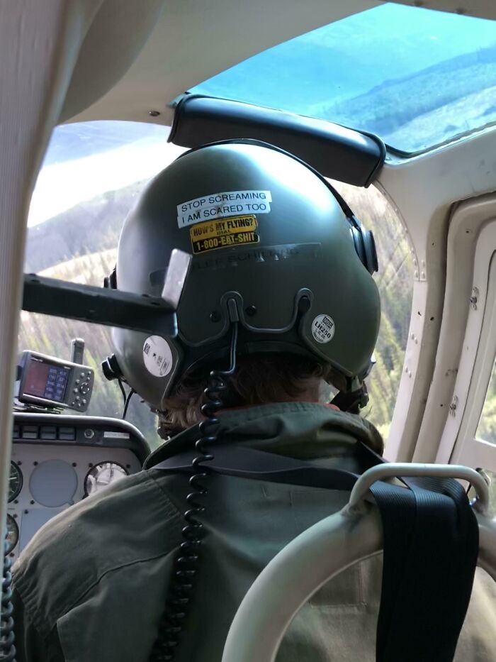 Fui en un helicóptero por primera vez en el trabajo, el casco del piloto no era tranquilizador