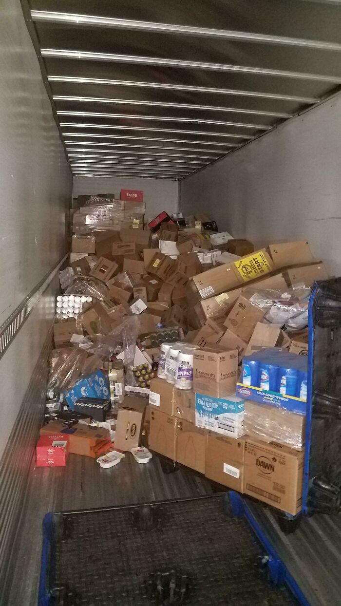 I Work Overnight Receiving Trucks For A Grocery Store. This Is How My Truck Showed Up After Being 7 Hours Late