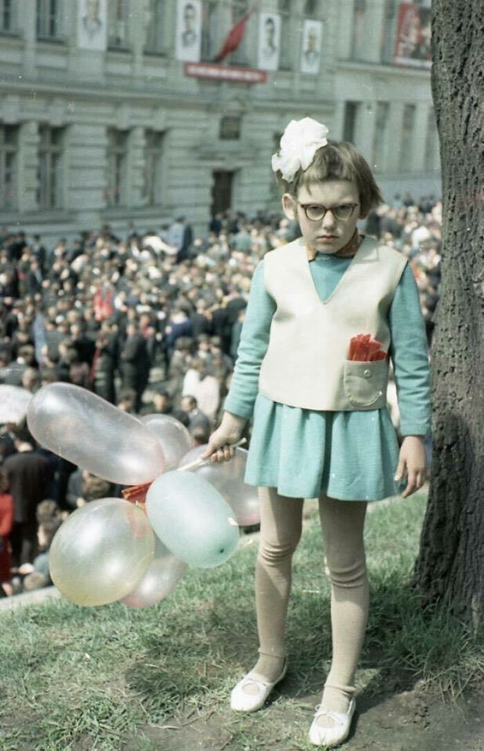 Celebración del 14 de mayo. Foto de Ilya Pavlyuk, Lviv, RSS de Ucrania, 1968