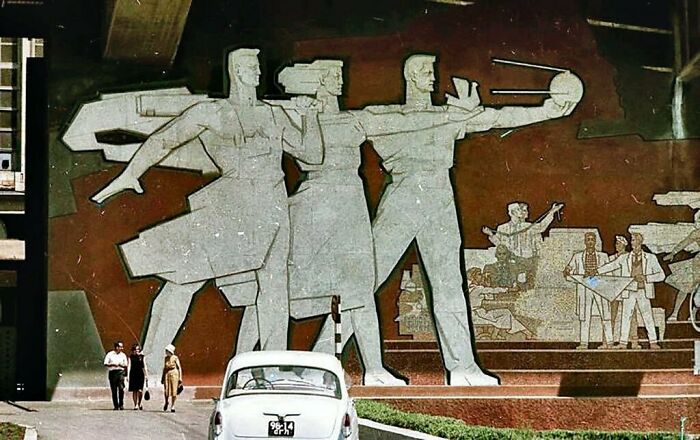 Mural On The Building Of The Engine Room Of The Volga Hydroelectric Power Station. Photo By Vsevolod Tarasevich, Volgograd, USSR, 1968