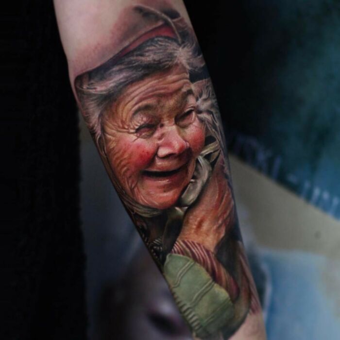 Artist Gets Tattoos That Look Like They've Been Imprinted On The Skin