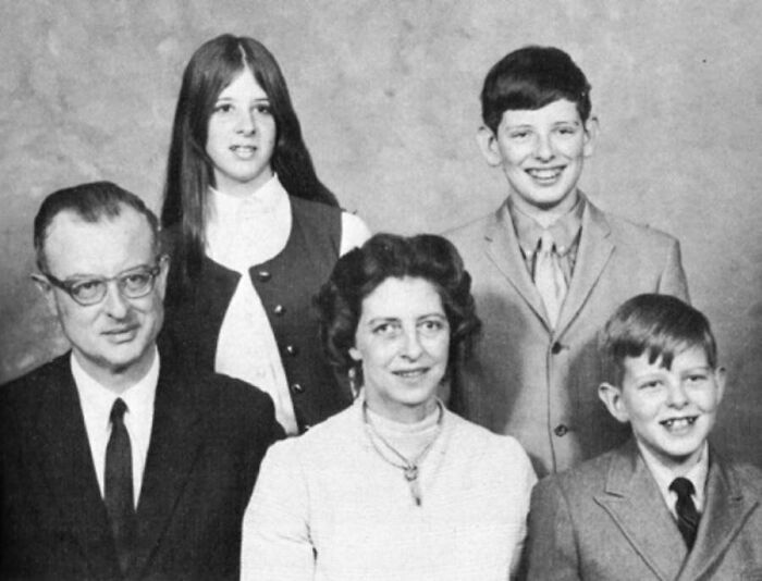 On This Day In 1971, John Emil List Kills His Entire Family And Disappears For 18 Years. List Was A Sunday School Teacher Who Was Perceived As A Successful Father. However, For No Apparent Reason List Brutally Killed His Mother, Wife, And 3 Kids. List Devised A Plan So That It Would Take A While For Someone To Find The Bodies By Cancelling Milk, Newspaper, And The Mail From Being Delivered To His House Prior The The Murder. After Years Of Searching, Law Enforcement Gave Up On Searching For List Until An Episode Of “America’s Most Wanted” Gave Them A Lead. One Viewer Stated That List Was Living Under A False Identity In Virginia. List Was Then Caught In 1989 And Charged For 5 Live Sentences. In 2008, List Died In Prison.