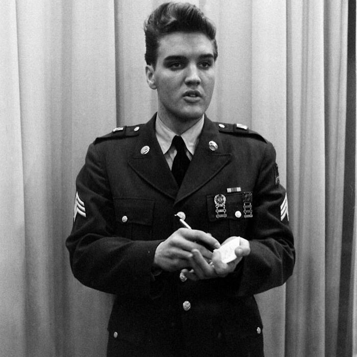 On This Day In 1957, Elvis Presley Gets Drafted To The United States Army. Despite Thousands Of Presley’s Fans Asking For Him To Be Spared, Elvis Still Joined The Army. Presley’s Entrance In The Army Was Widely Praised As He Was Seen As A Model For All Young Americans. Presley Had A Massive Influence On Society. When He Received His Polio Shot By An Army Doctor On Television, Vaccination Rates Increased From 2 To 85 Percent By The Time He Was Discharged In 1960.