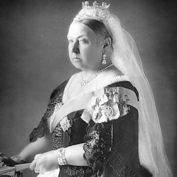 On This Day In 1901, Queen Victoria Dies. The Queen’s 63 Year Reign Was The Longest In British History Until 2016. This Reign Is Also Known As The Victorian Era. In This Era, The British Empire Evolved Industrially, Scientifically, Politically, And Culturally. In Addition, The British Empire Expanded To Asia And Africa.