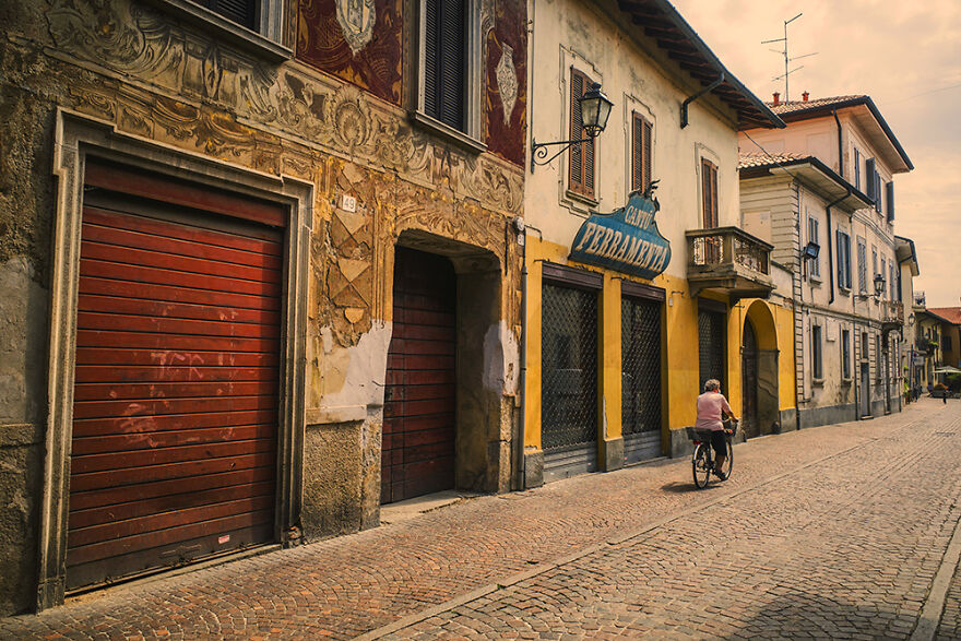 Day 189: Vimercate Is A Small Town In Lombardia, Not Far From Milano. I’ve Been There Just For A Night And A Few Hours In The Morning. I Miss The Sea And The Heat Of The South