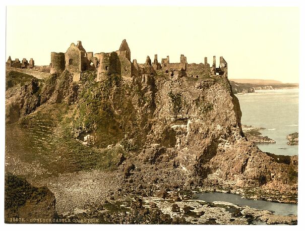 Dunluce_Castle_County_Antrim_Ireland-LCCN2002717364-61f36c5c3f5c2.jpg