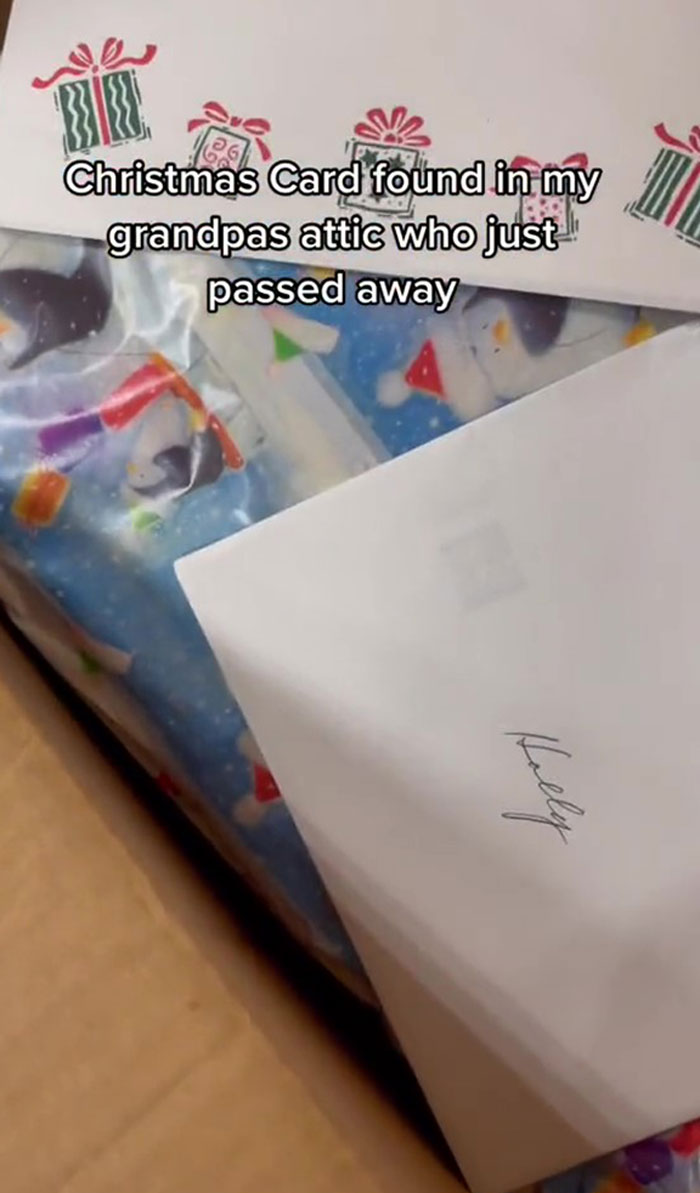 Family Finds A Box Full Of Old, Wrapped Christmas Presents In Late Grandparents’ Attic