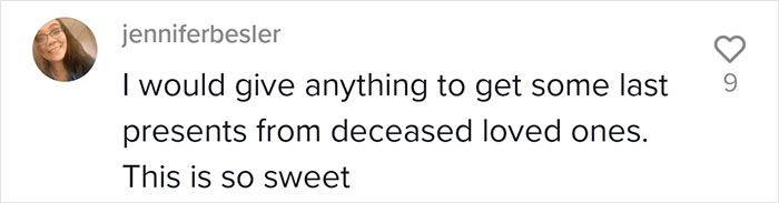 Family Finds A Box Full Of Old, Wrapped Christmas Presents In Late Grandparents’ Attic Family Finds A Box Full Of Old, Wrapped Christmas Presents In Late Grandparents’ Attic