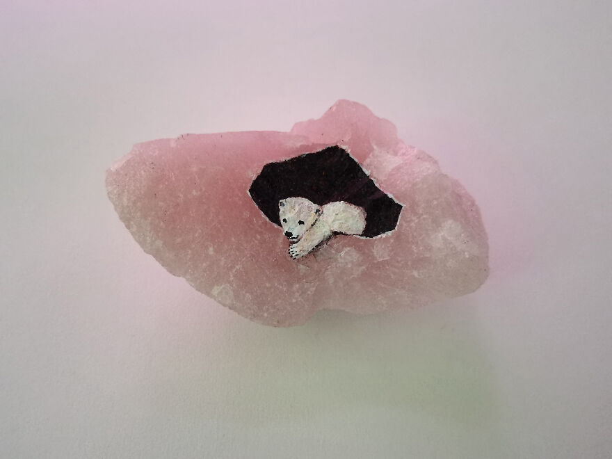 Painting An Animals On Rose Quartz