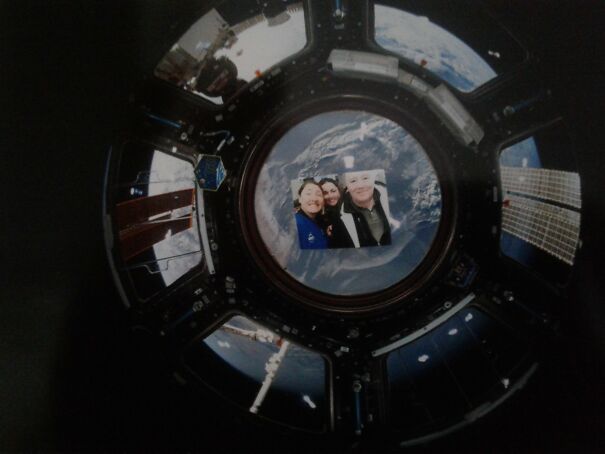 ISS-we-3-in-the-ISS-cupola-61d16ecc996a0.jpg