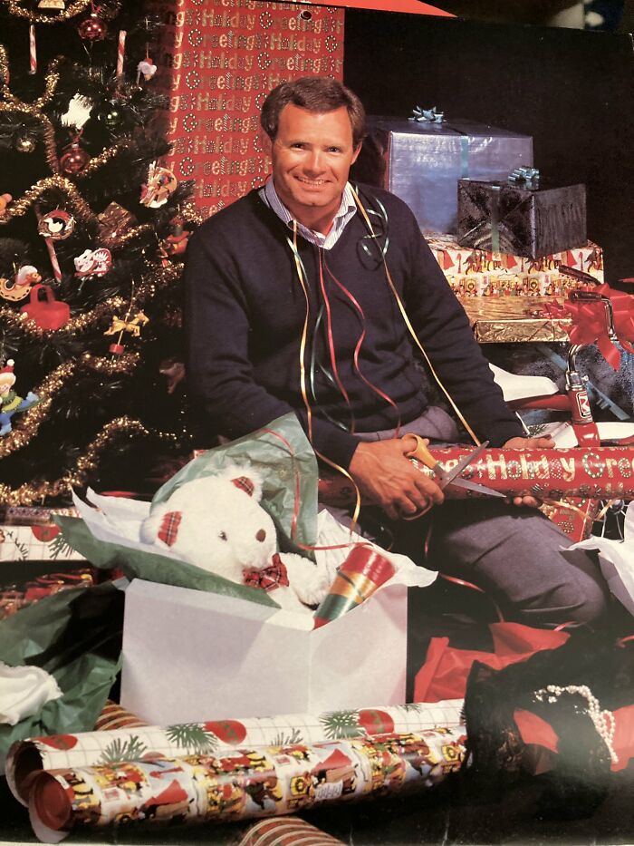 “Every Woman’s Fantasy”: People Online Are Cracking Up At This Resurfaced Calendar From The ‘80s Featuring Handsome Men Doing Various Chores (11 Pics) “Every Woman’s Fantasy”: People Online Are Cracking Up At This Resurfaced Calendar From The ‘80s Featuring Handsome Men Doing Various Chores (11 Pics)