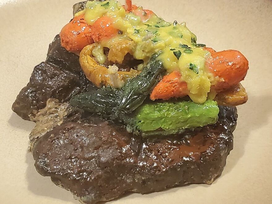 Grilled Ribeye Steak Candle. This Candle Smells Of Beef, Hickory Smoke, Garlic, And Butter