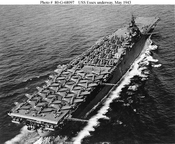 aircraft-carrier-61d958fa26783.jpg