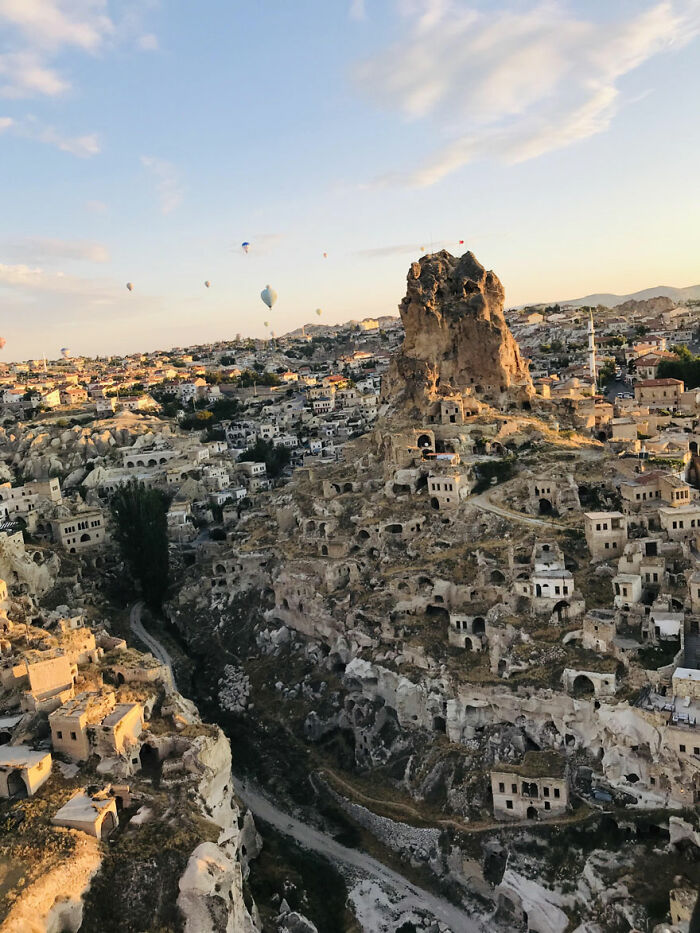 Vistas de Capadocia en Turquía desde un globo aerostático