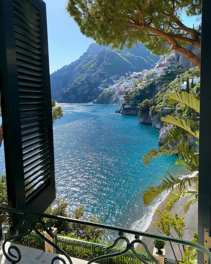 Vistas de Positano, pueblo en la costa de Amalfi, Italia
