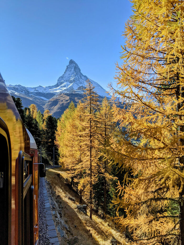El Matterhorn desde un tren en Suiza