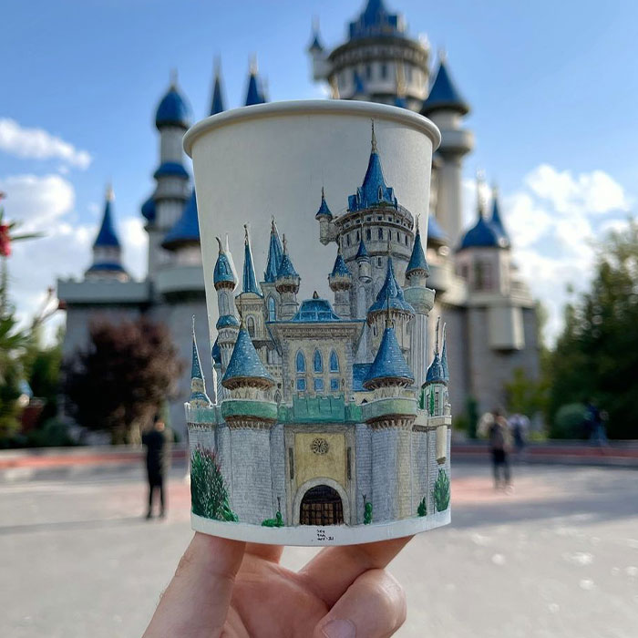 40 Illustrations This Artist Drew On Paper Cups While Traveling The World (New Pics)