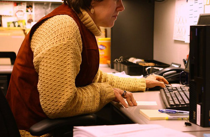 A Woman Online Revealed How She Was Fired And Replaced By A Much Younger Employee, Debate Ensued A Woman Online Revealed How She Was Fired And Replaced By A Much Younger Employee, Debate Ensued