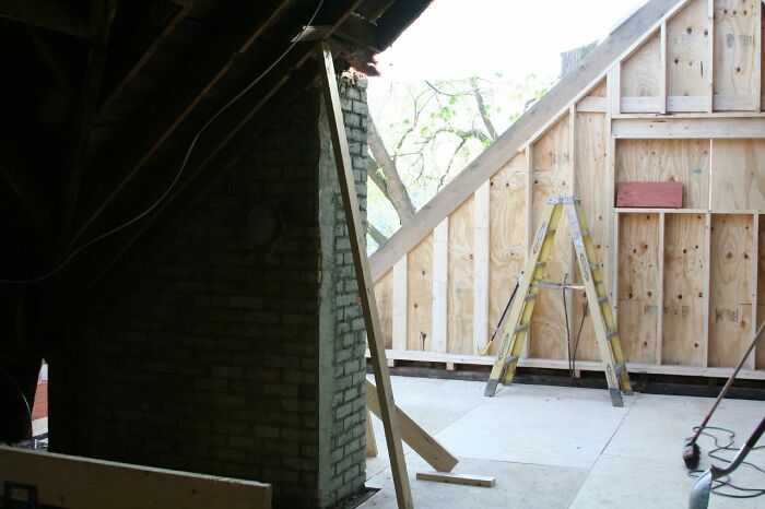 Parents Kick Out Their Daughter For Coming Out As Trans, Their DIL Gets Revenge On Them That Ends With Them Having To Sell Their House Parents Kick Out Their Daughter For Coming Out As Trans, Their DIL Gets Revenge On Them That Ends With Them Having To Sell Their House