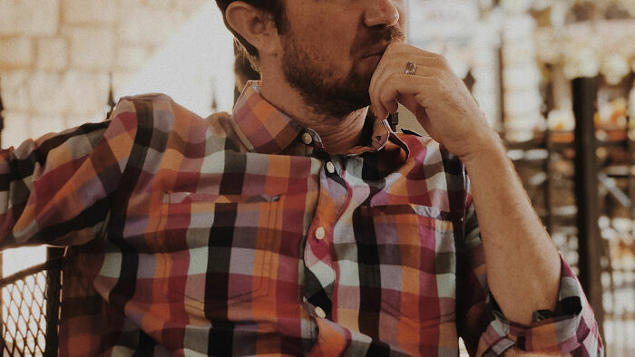 Groom Rejects Bride's 'Weird Family Tradition' Of Spending The Night With Her Mom, Drama Ensues Groom Rejects Bride's 'Weird Family Tradition' Of Spending The Night With Her Mom, Drama Ensues