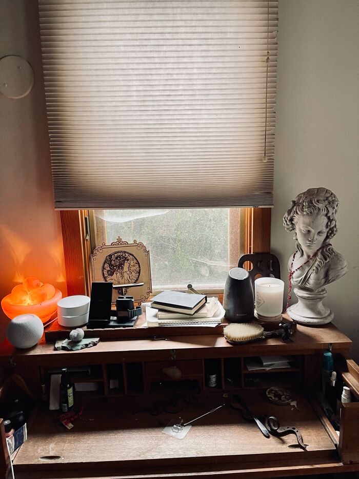 My Dark Academia Desk