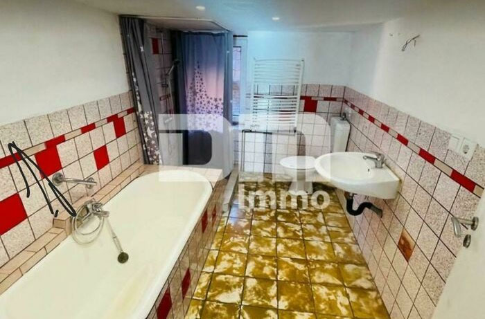 This Bathroom I Saw While Looking For A House