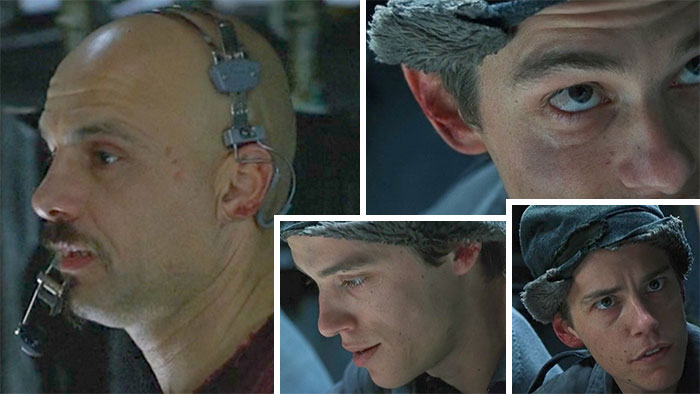 En Matrix (1999) En el mundo real tanto Cypher como Mouse sangran por las dos orejas en cada escena