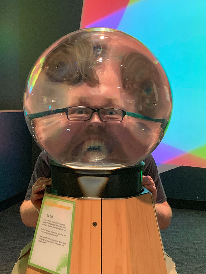 Mi marido disfrutó mucho en el museo de ciencia